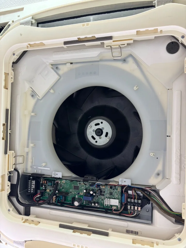 天カセエアコン清掃後